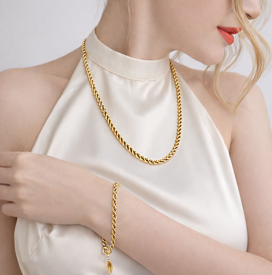 belleANICE® – Loving Embrace Halskette